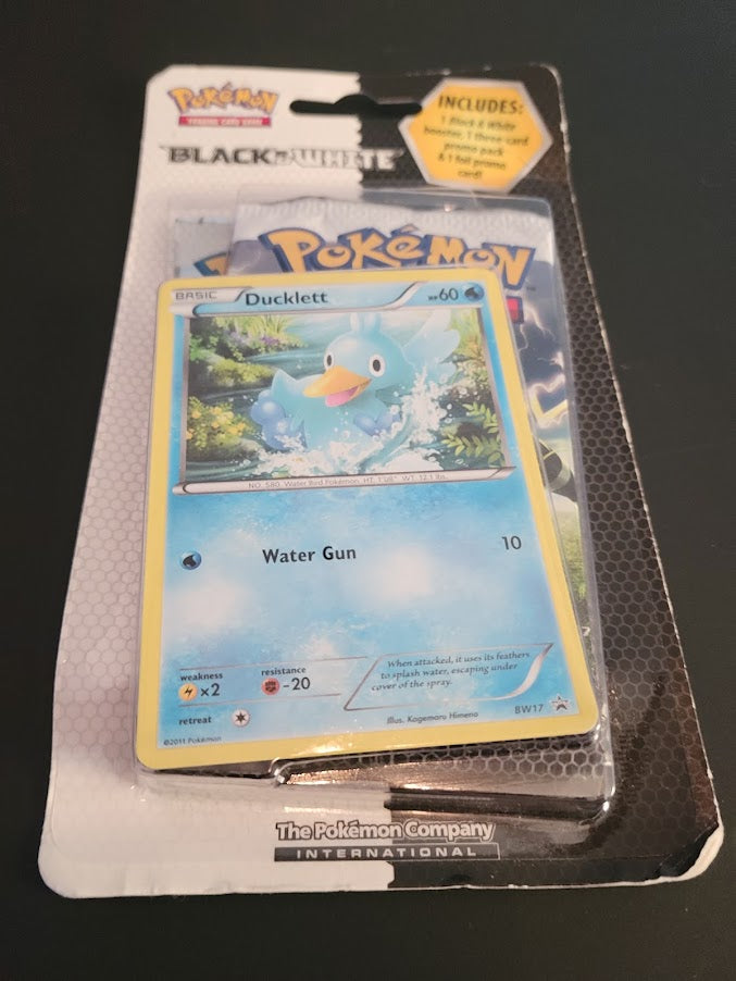 Pokémon BLACK & WHITE Booster Blister w/ Ducklett BW17 Holo + Promo Pack